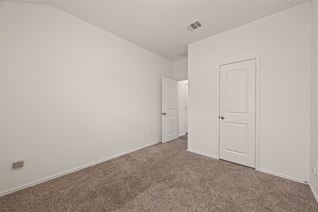 Building Photo - 14224 Dream Rd