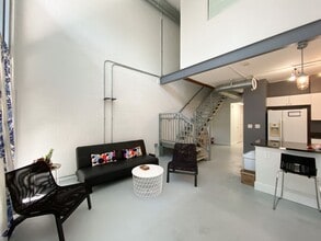 Building Photo - Lofts Oasis #107