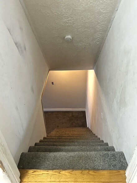 Building Photo - 1820 Perry Crossing Rd