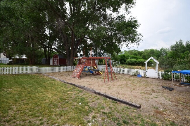 Building Photo - 14551 S Camp Williams Rd