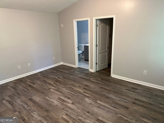 Building Photo - 139 Shenandoah Dr