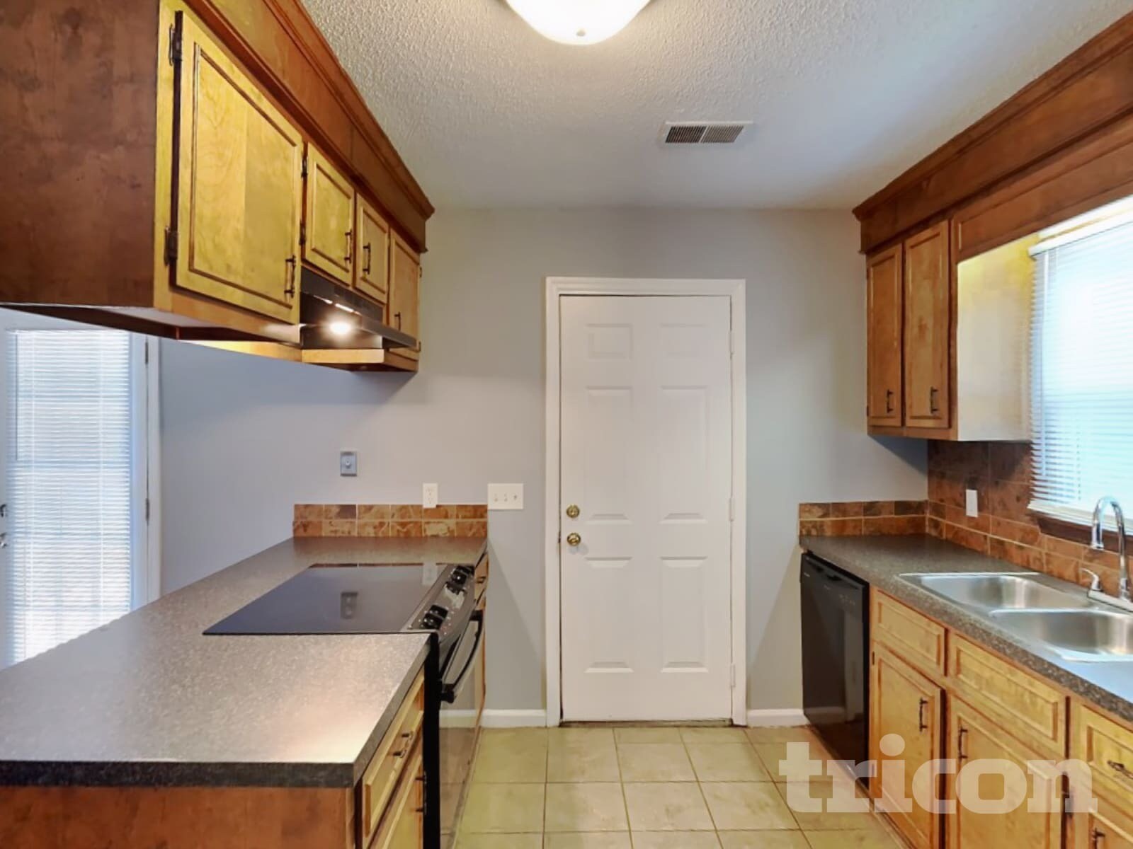 Building Photo - 21 Winslow Ct