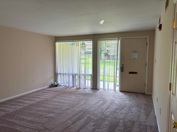 Building Photo - 7111 Donnell Pl