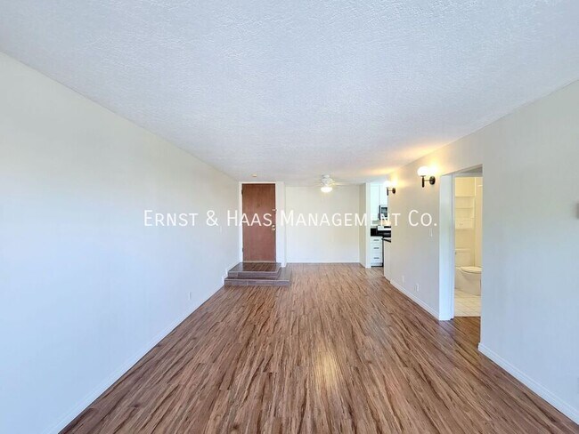 Building Photo - 3565 Linden Ave