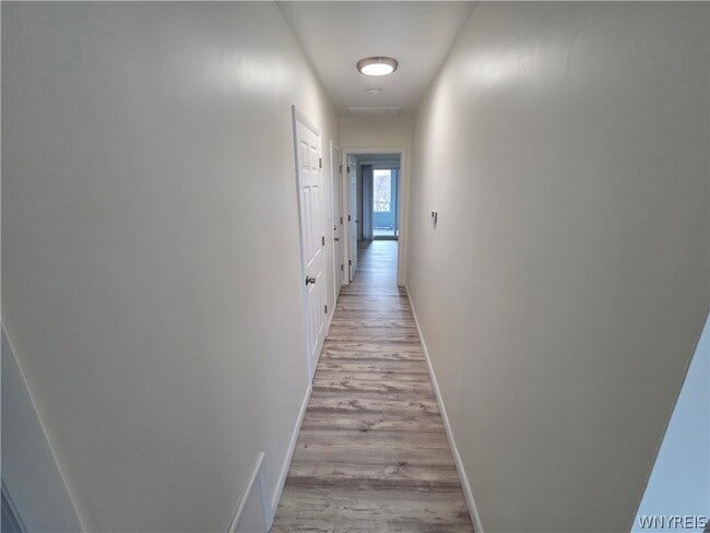 Building Photo - 255 Portage Rd