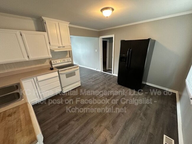 Building Photo - 15315 Fuller Ave