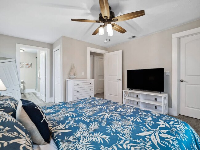 Building Photo - 1610 Cooper Foster Park Rd