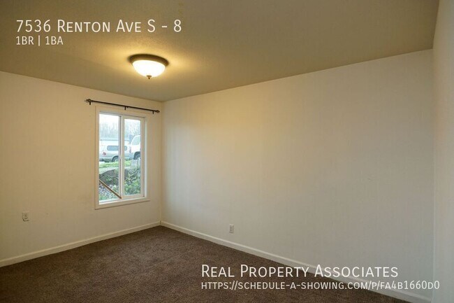 Building Photo - 7536 Renton Ave S