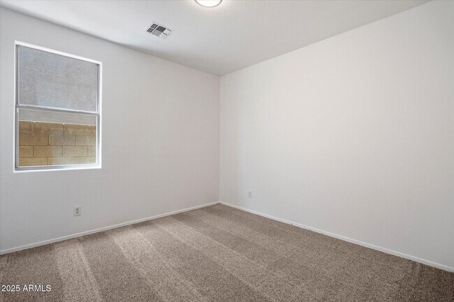 Building Photo - 7812 S 71st Ave