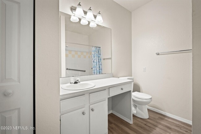 Building Photo - 13810 Sutton Park Dr N