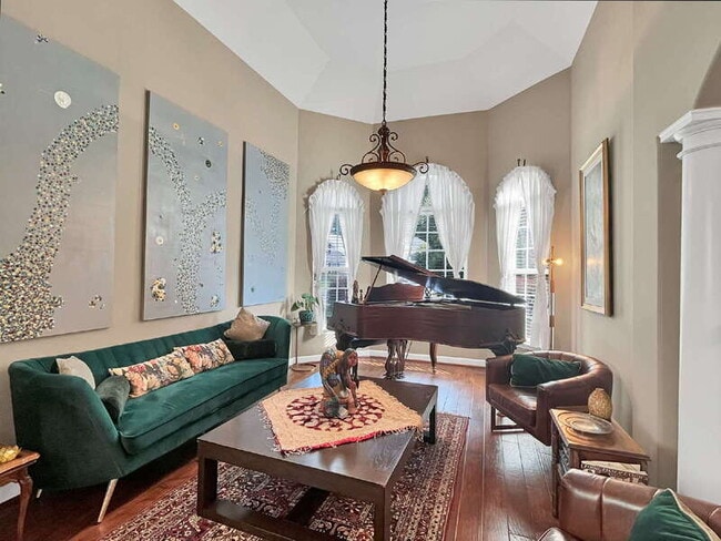 Building Photo - 663 Wyndham Way