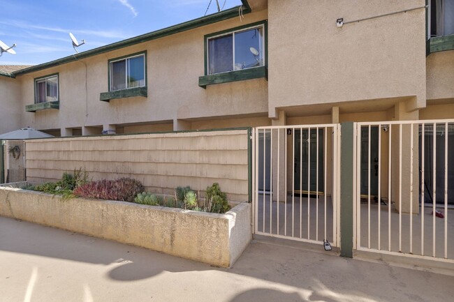 Building Photo - "Experience Perfection: Your Ideal Lifesty...