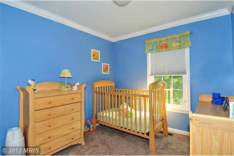 Building Photo - 4745 Columbia Rd