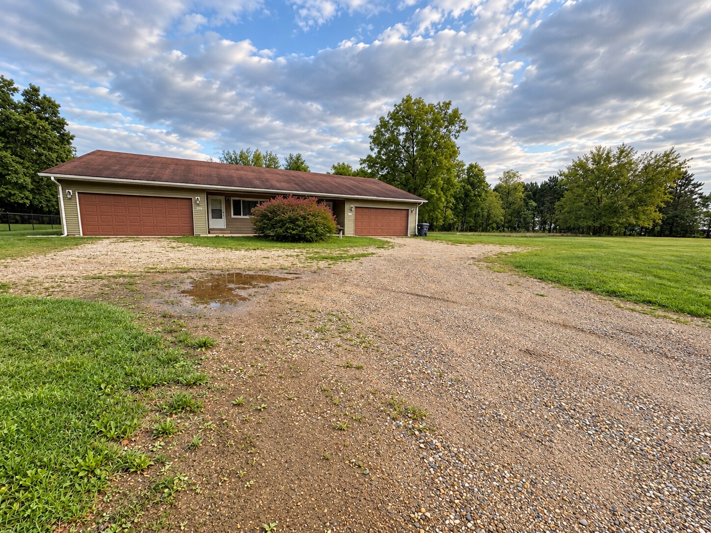 Building Photo - 8131 Ravine Rd