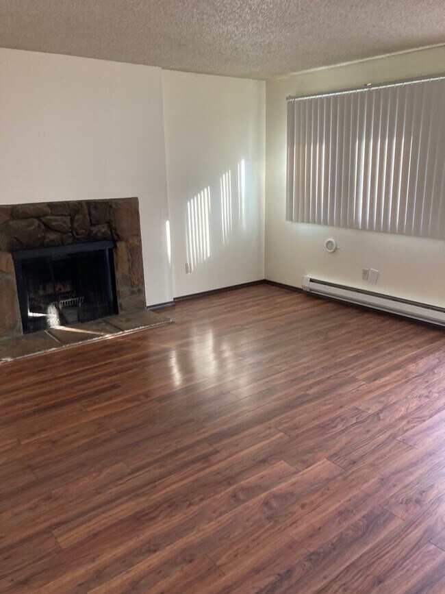 Building Photo - Lippman-3