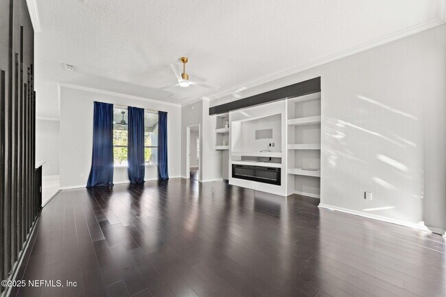 Building Photo - 16456 Tisons Blf Rd