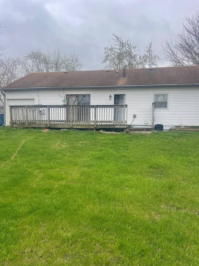 Building Photo - 4452 Churchill Dr S