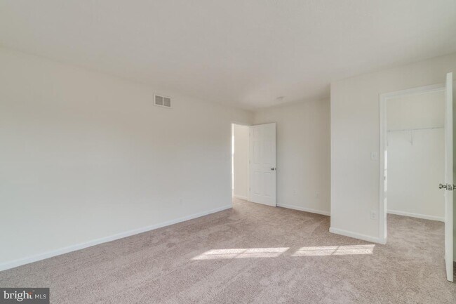 Building Photo - 2926 Sorrell Ct