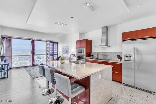 Building Photo - 4471 Dean Martin Dr