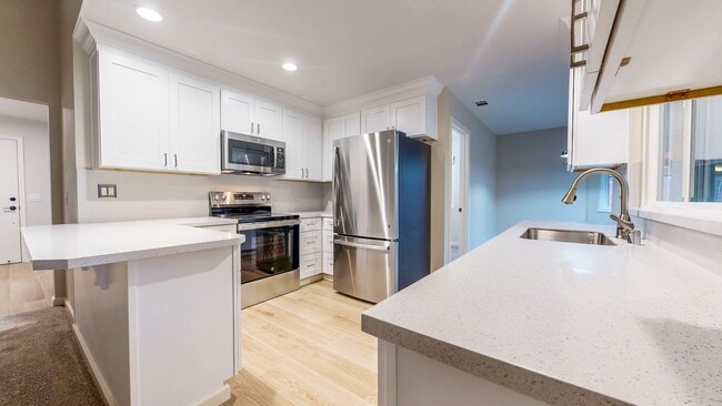 Building Photo - Meticulously Maintained Four Bedroom Singl...