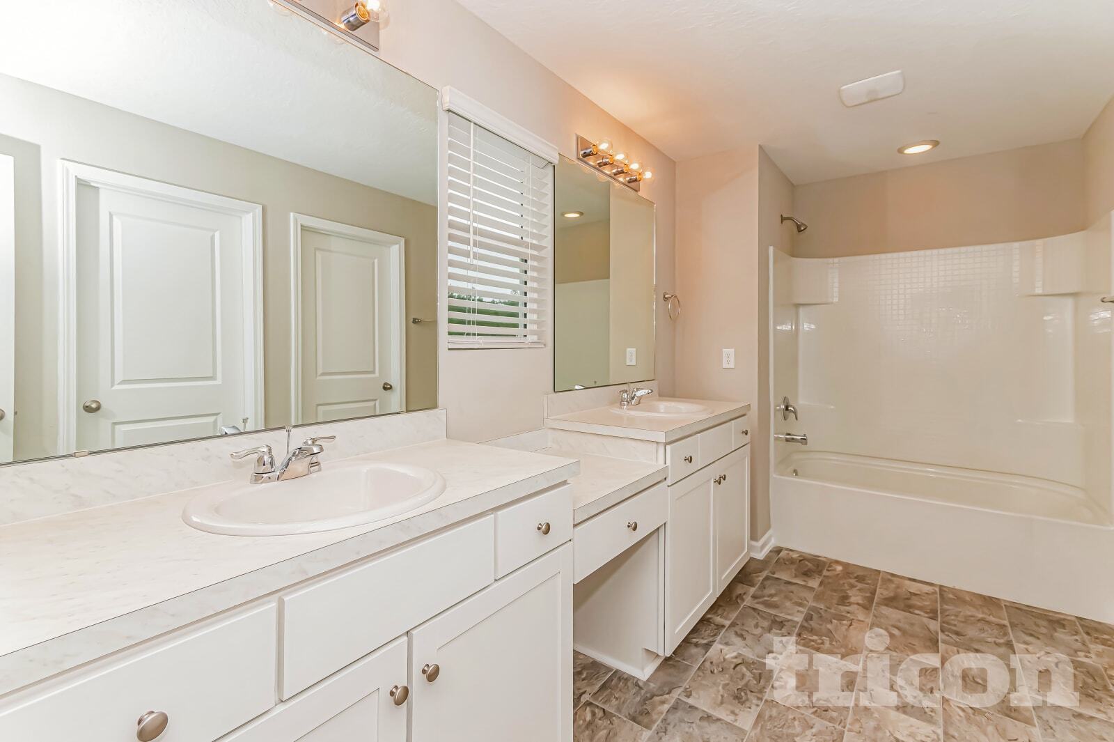 Building Photo - 11351 John Rutledge Pl