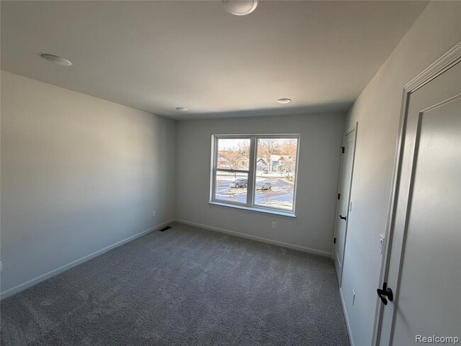 Building Photo - 23614 Parkview Ln