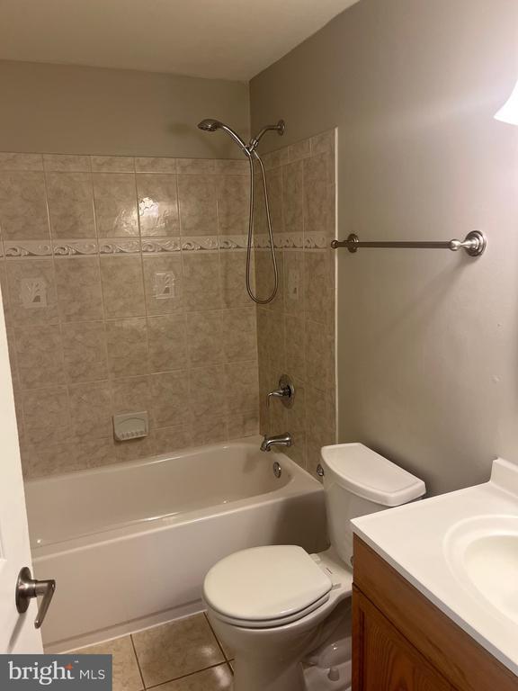 Building Photo - 8034 Andiron Ln
