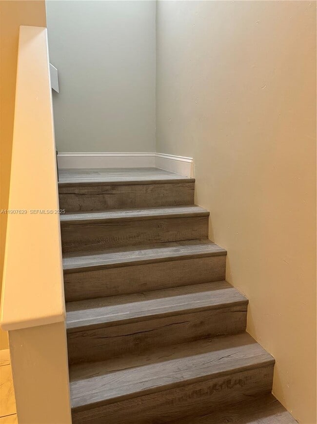 Building Photo - 2661 Huron Way