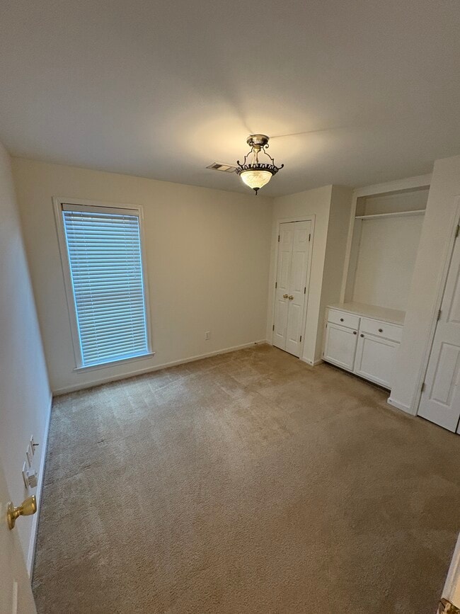 Building Photo - 2636 Boykin Pl