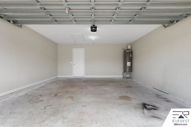 Building Photo - 13 Ryberry Dr