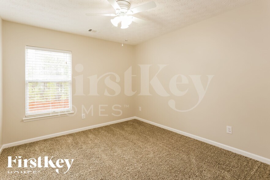 Building Photo - 96 Parkmont Ln