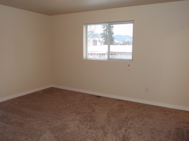 Building Photo - Half month free with a six month lease