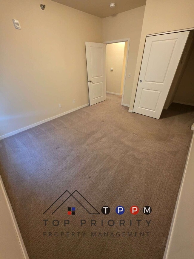Building Photo - 2 Bedroom | 1 Bathroom 2nd Floor Apartment...