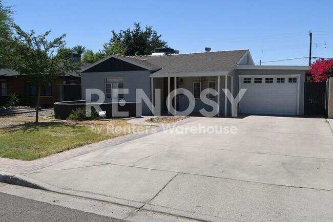 Building Photo - Updated 3 Br 2 Ba 1 Cg Home Near Camelback and 3rd Ave in Central Phoenix