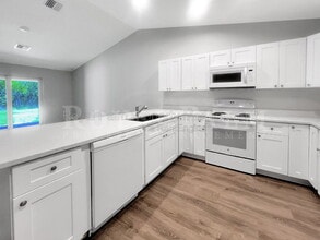 Building Photo - 745 Harry Ave S