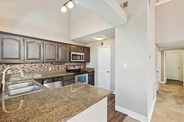 Building Photo - 2068 Sienna Trail