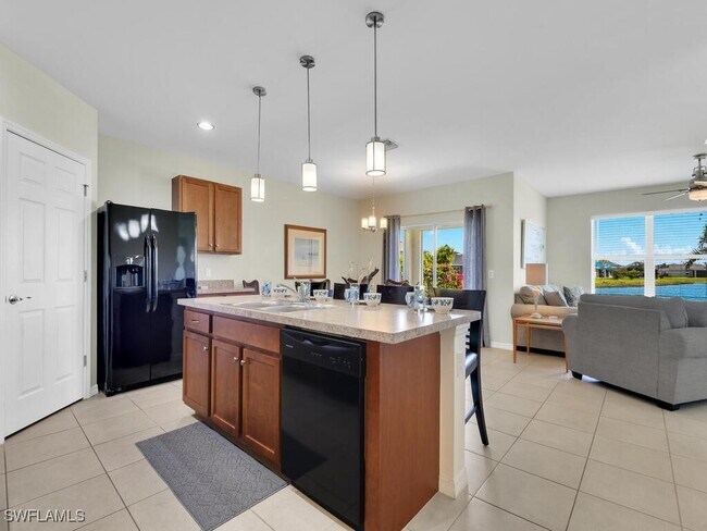 Building Photo - 3446 Acapulco Cir