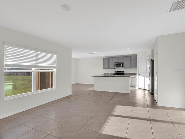 Building Photo - 16645 Mosaic Oar Dr