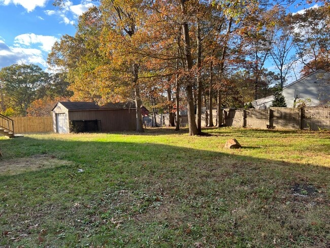 Building Photo - 31 Beach Ln