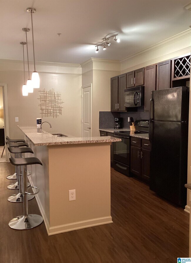 Building Photo - 251 London Pkwy