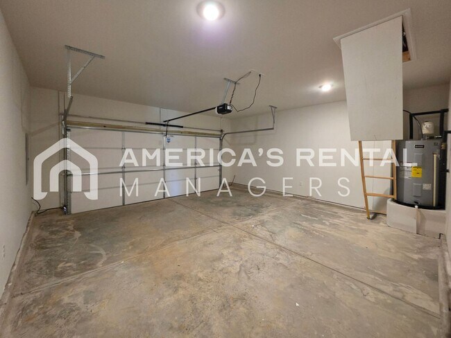 Building Photo - 310 Shellcracker Ln