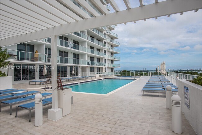 Building Photo - 4250 Biscayne Blvd