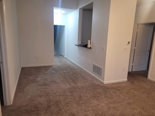 Building Photo - 17920 Villa Creek Dr