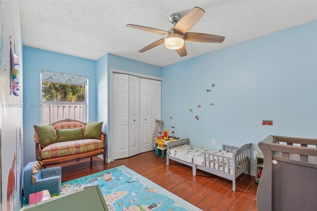 Building Photo - 13100 NW 11th Dr