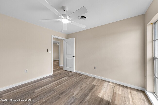 Building Photo - 39 E Azalea Cir