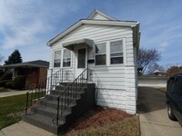 Building Photo - Beautiful 2-bedroom house for Rent AVAILAB...