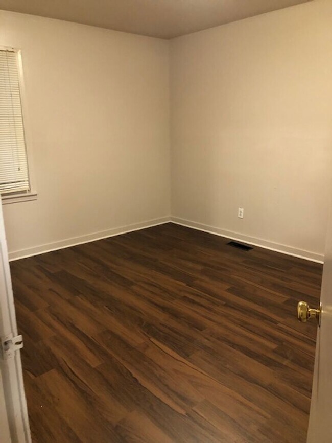 Building Photo - 5817 Avenue O