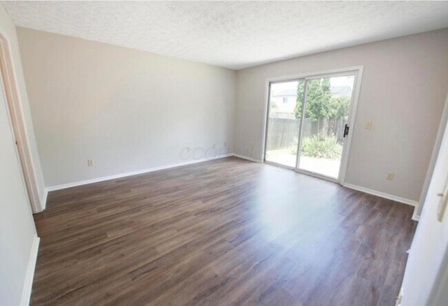 Building Photo - 3518 Westbay Dr