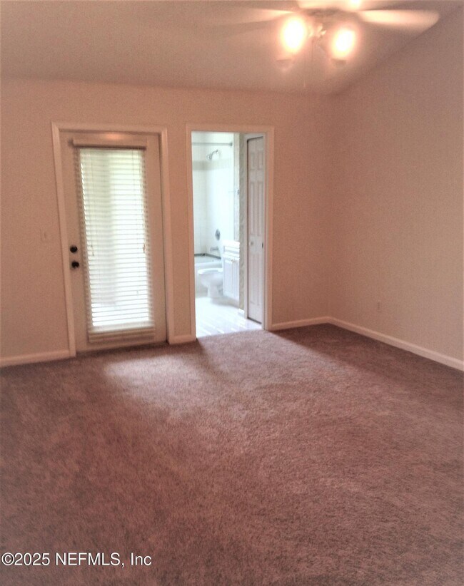 Building Photo - 800 Ironwood Dr