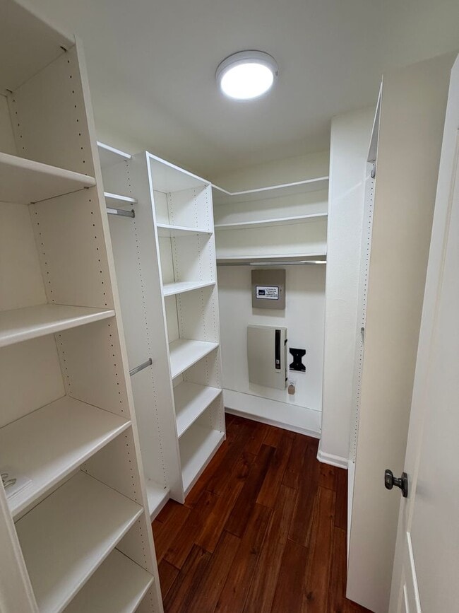 Building Photo - San Ramon's Lovely Windemere, Canadora Two Story Home 3 Br. + Loft, 2.5 Ba.